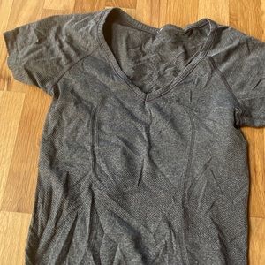 Lululemon swiftly short sleeve